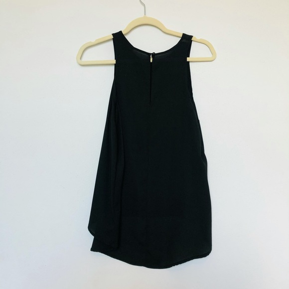 It’s Me black sleeveless blouse women’s - Picture 2 of 5